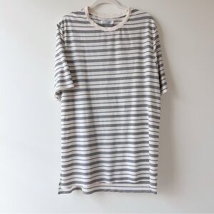 Oversized striped T-shirt!